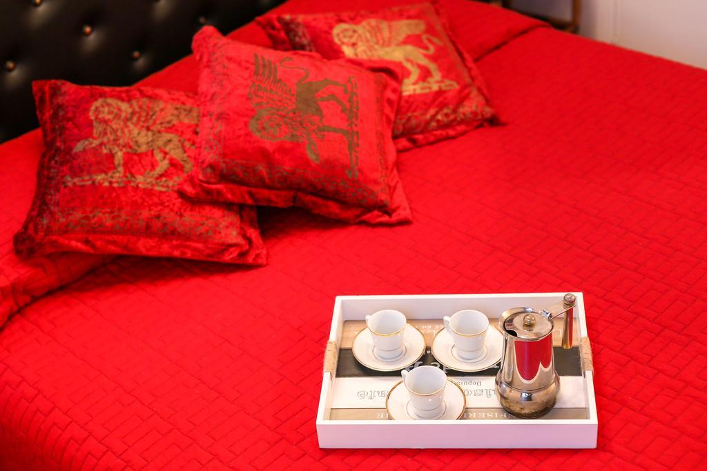 Vivaldi Apartment